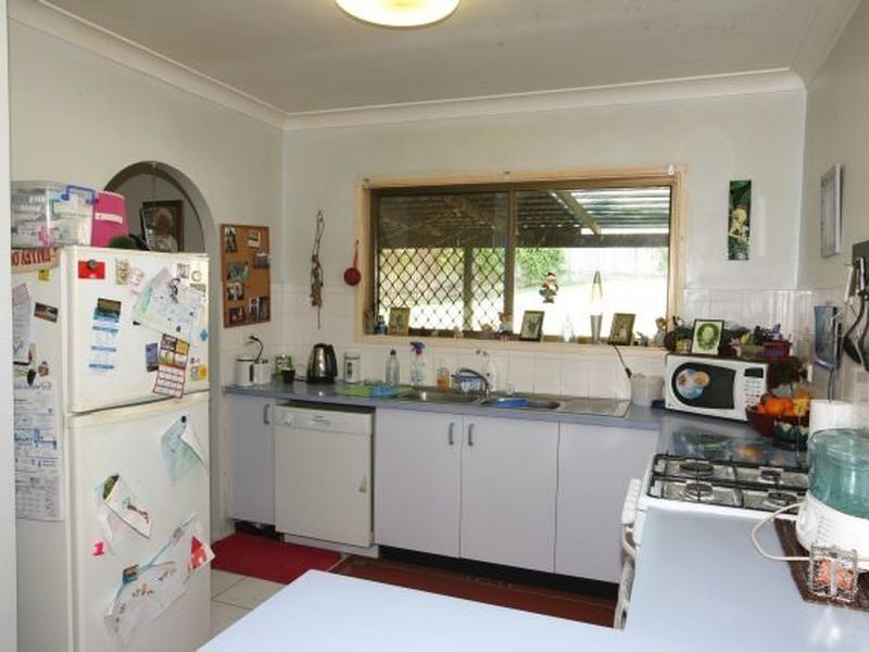 7 Yarrow Court, Redbank Plains QLD 4301