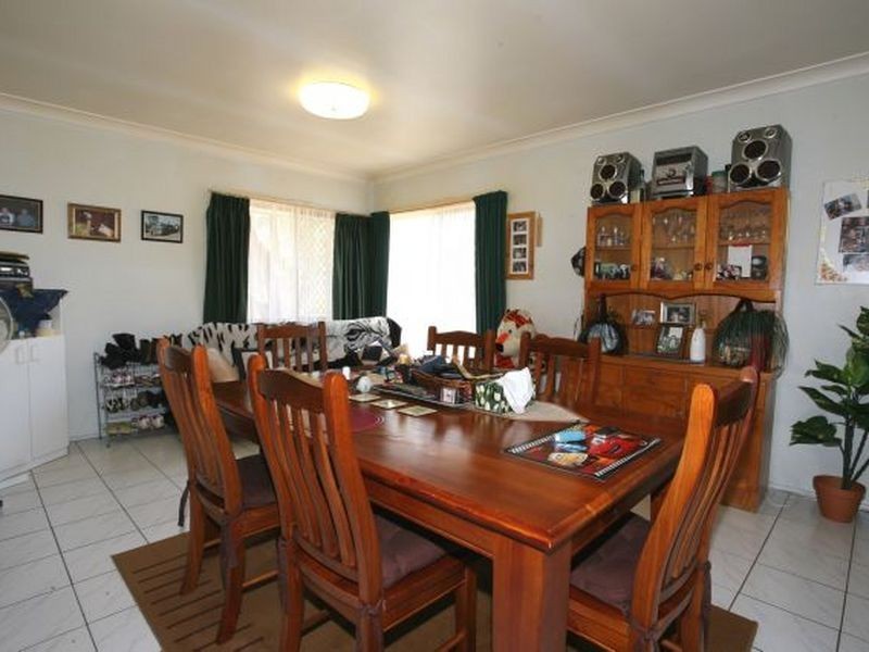 7 Yarrow Court, Redbank Plains QLD 4301