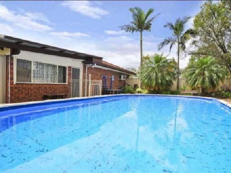 1 Lambrook Court, Camira QLD 4300