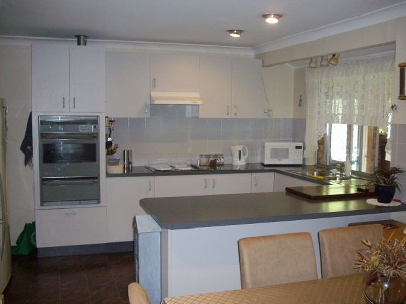 1 Lambrook Court, Camira QLD 4300