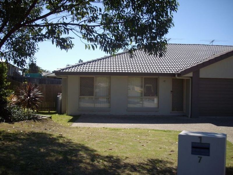 1/7 Charlton Close, Collingwood Park QLD 4301