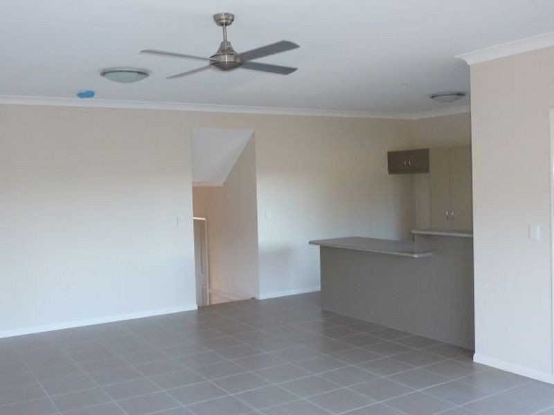7 Fennel Way, Springfield Lakes QLD 4300