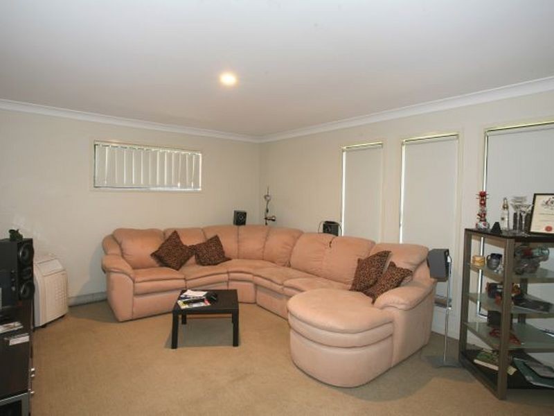 27 Cobbin Circuit, Redbank Plains QLD 4301