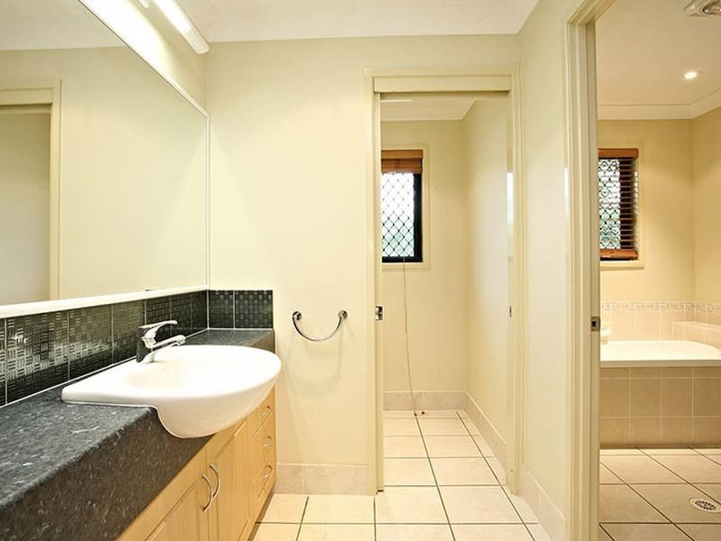11 Cononbar Place, Karalee QLD 4306