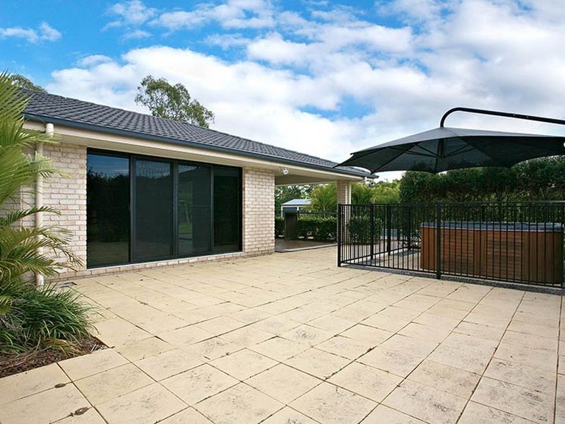 11 Cononbar Place, Karalee QLD 4306