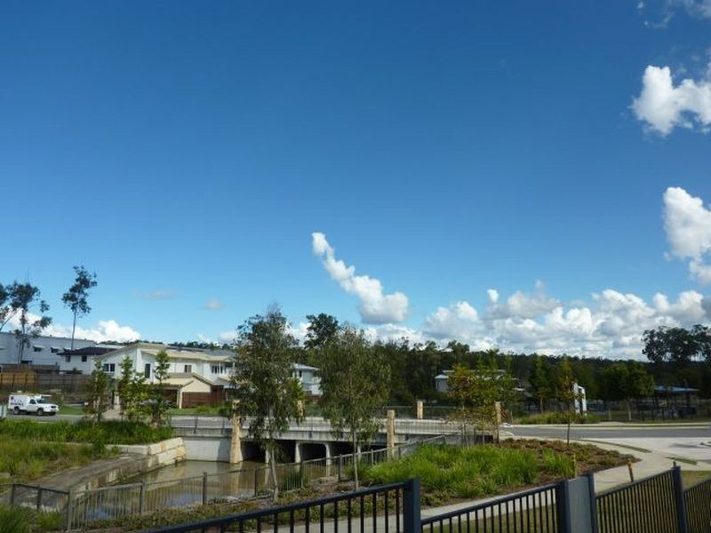 1 Wharf Court, Springfield Lakes QLD 4300