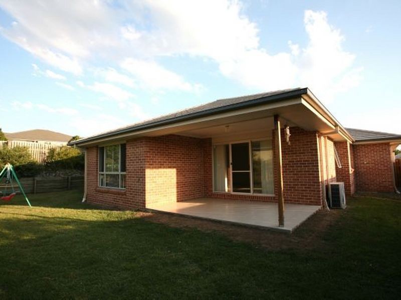 4 Cobbin Circuit, Redbank Plains QLD 4301