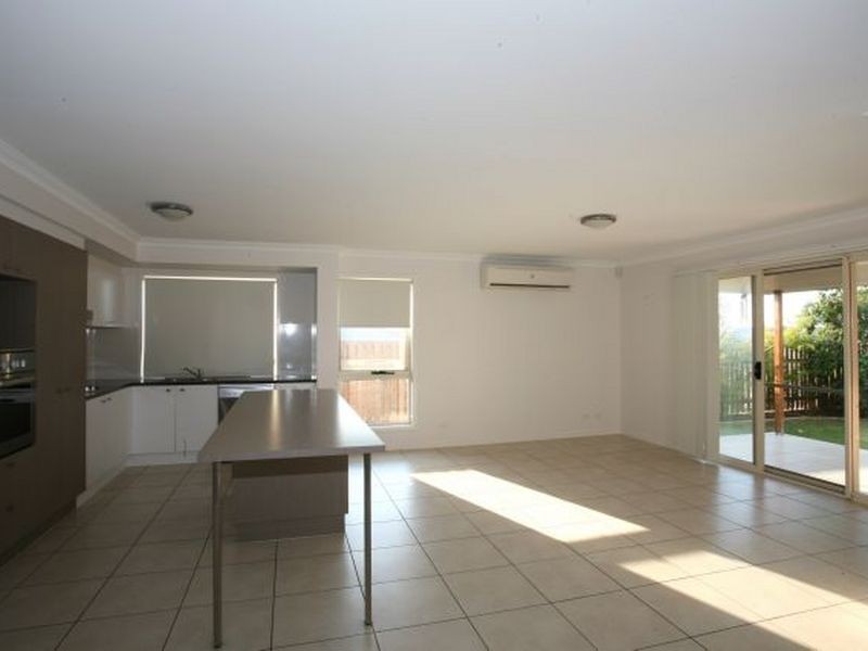 4 Cobbin Circuit, Redbank Plains QLD 4301
