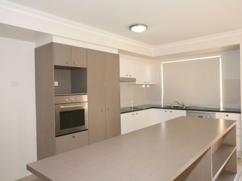 4 Cobbin Circuit, Redbank Plains QLD 4301