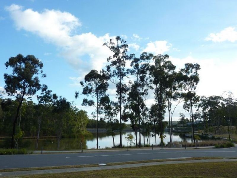 28 Cascades Street, Springfield Lakes QLD 4300