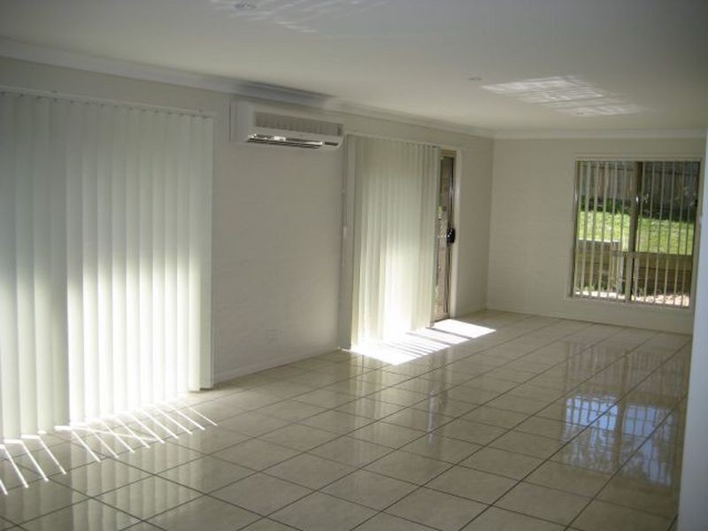 12 McCubbin Court, Goodna QLD 4300