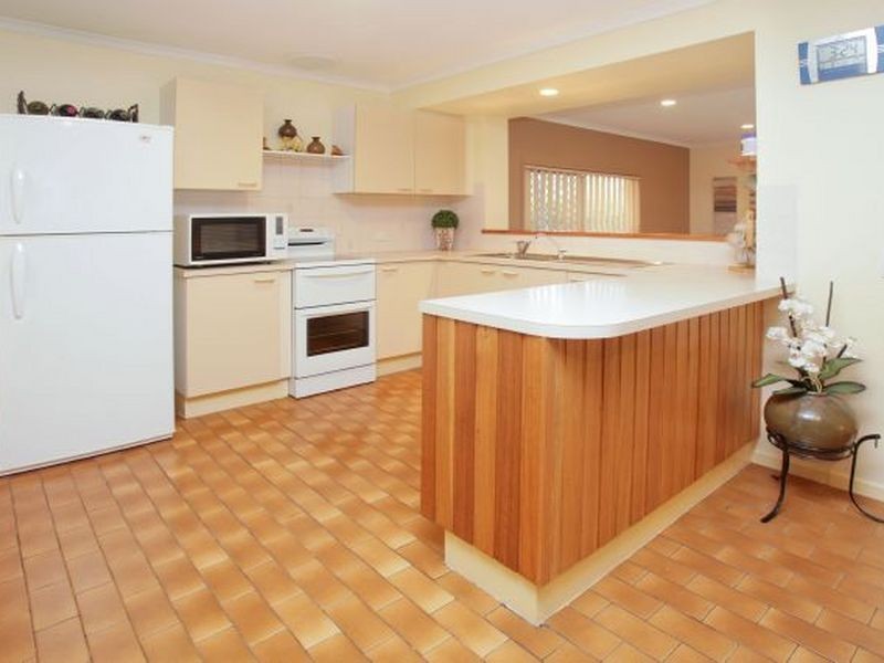 30 Melinda Street, Camira QLD 4300