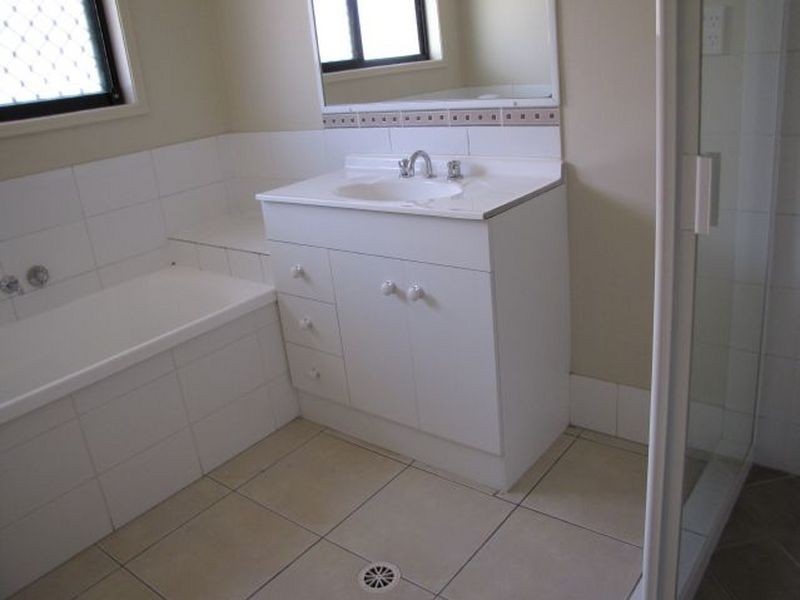 35 Mair Drive, Goodna QLD 4300