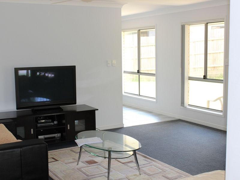 11 McCubbin Court, Goodna QLD 4300