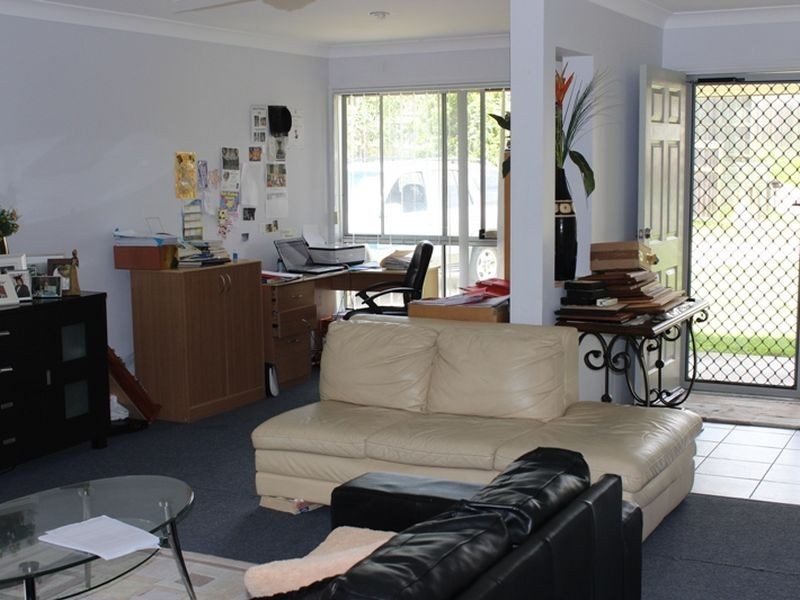 11 McCubbin Court, Goodna QLD 4300