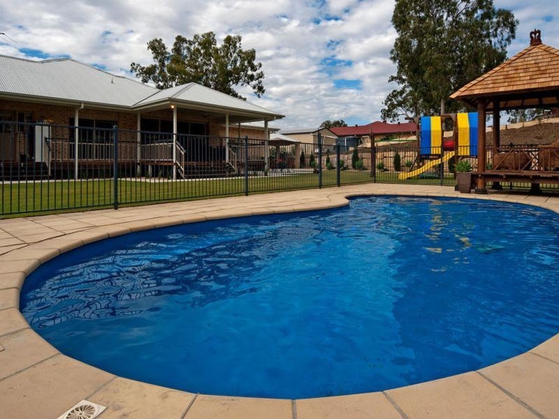 16 Junwood Court, Deebing Heights QLD 4306