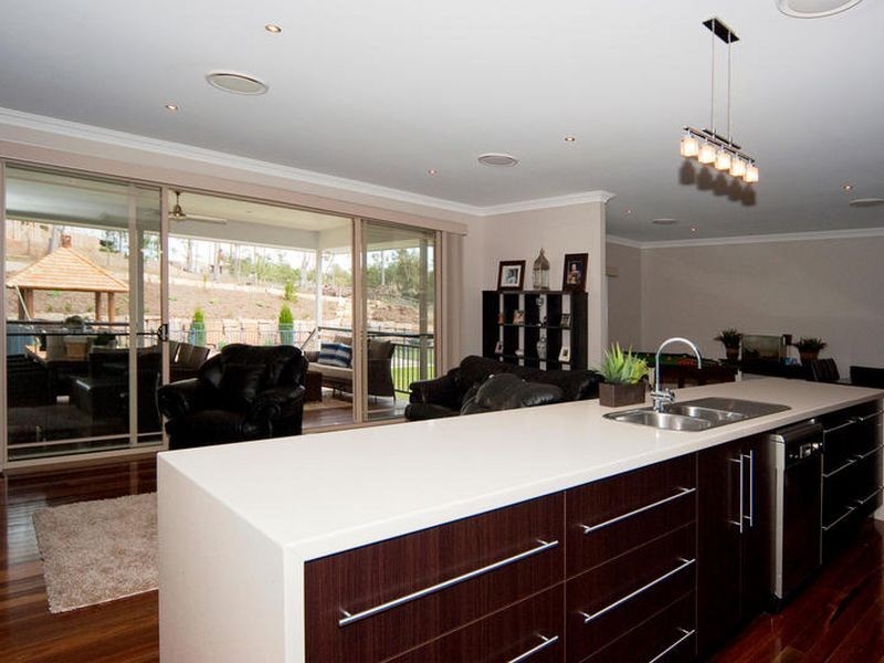 16 Junwood Court, Deebing Heights QLD 4306
