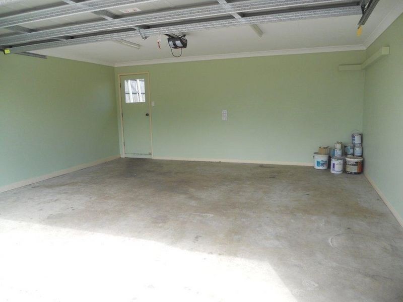 8 Lyrebird Lane, Bellbird Park QLD 4300