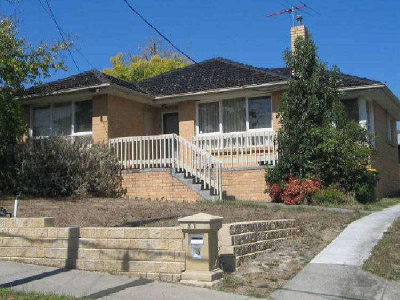 31 Cherry Orchard Rise, Box Hill North VIC 3129