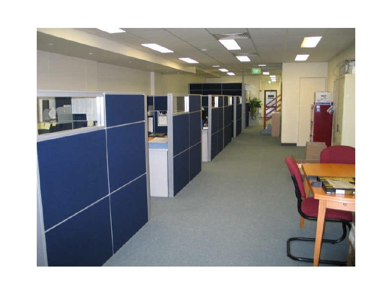 13 Royton St, Burwood East VIC 3151