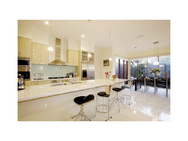 1 Weir Street, Kew VIC 3101