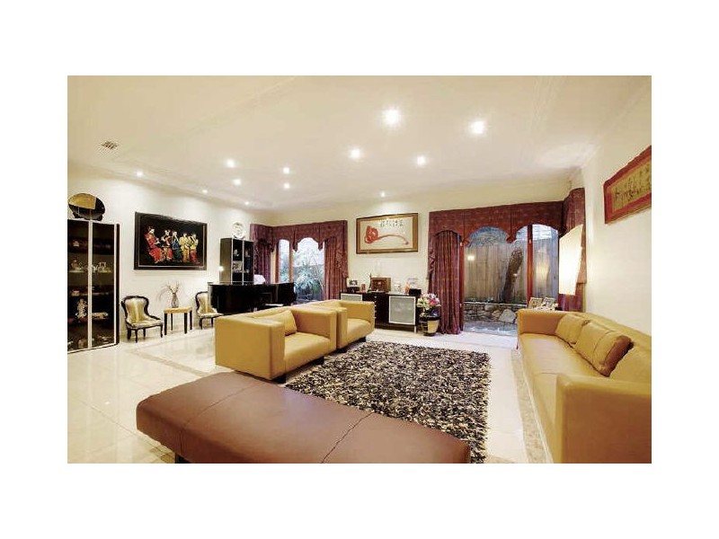 1 Weir Street, Kew VIC 3101