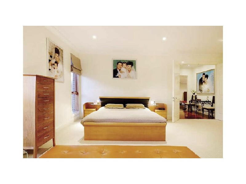 1 Weir Street, Kew VIC 3101