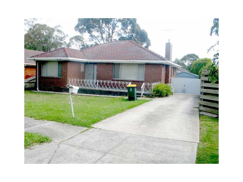 13 Badenoch Street, Blackburn VIC 3130