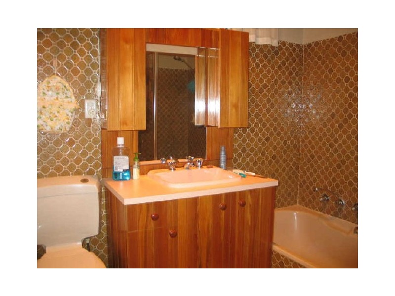 18 Wallace Street, Burwood VIC 3125