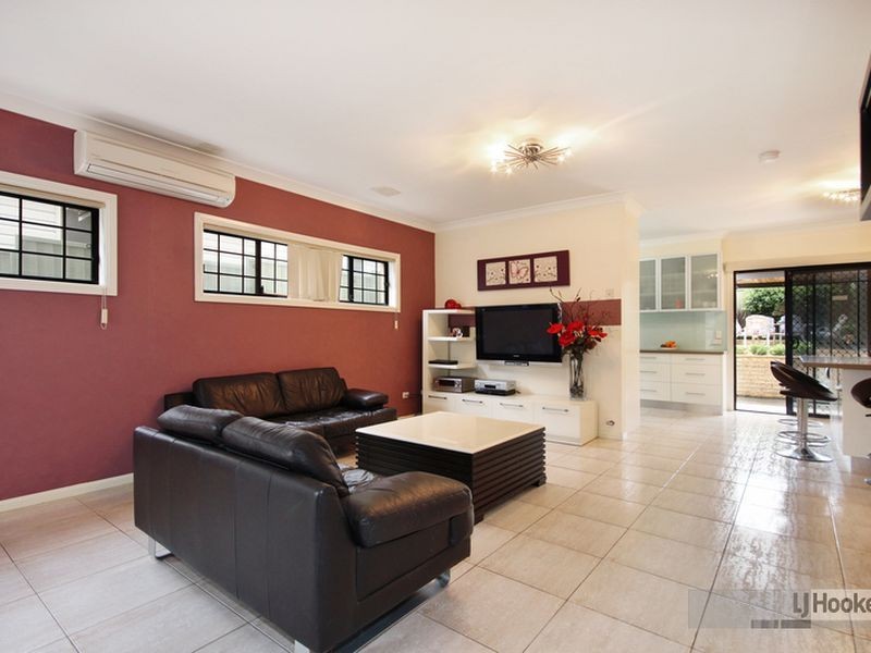 9 Woodland Rd, Chester Hill NSW 2162