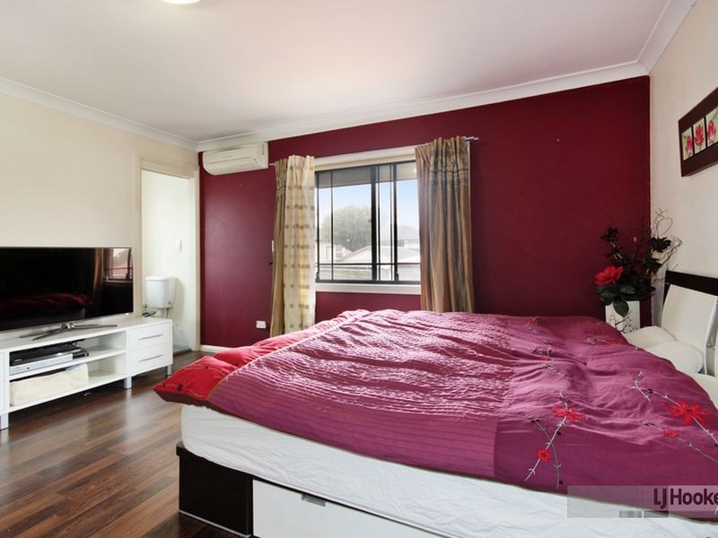 9 Woodland Rd, Chester Hill NSW 2162