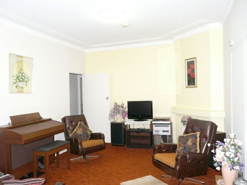 26 Elliston St, Chester Hill NSW 2162