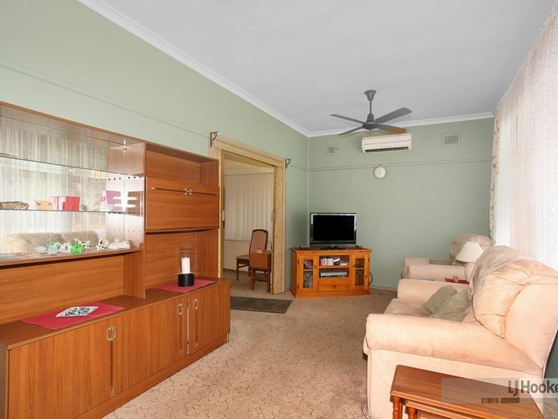 77 Gascoigne Rd, Birrong NSW 2143
