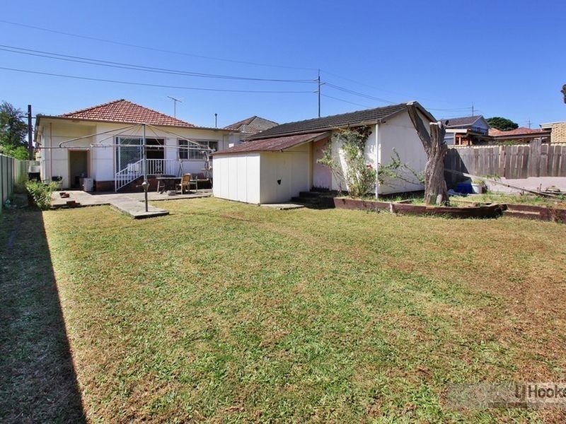43 Wentworth St, Birrong NSW 2143