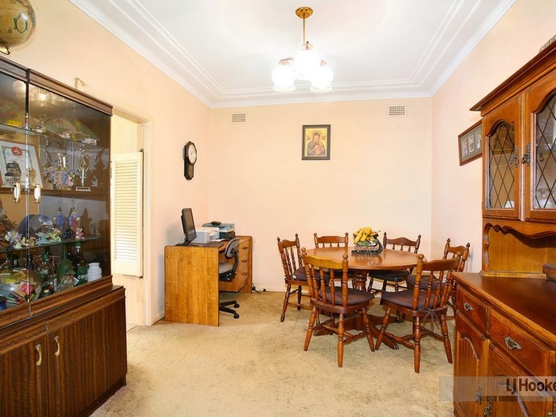 43 Ferrier Rd, Yagoona NSW 2199