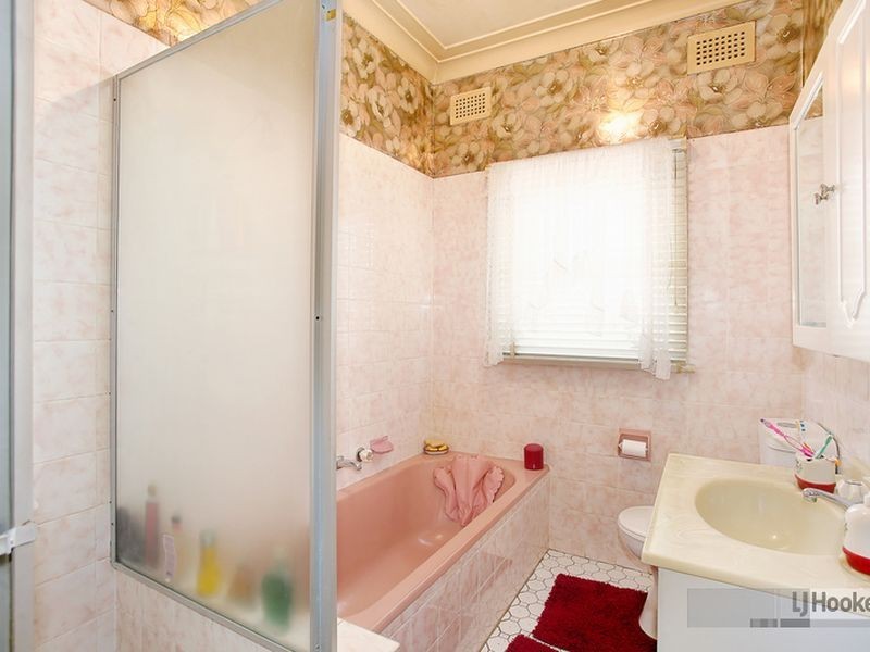 43 Ferrier Rd, Yagoona NSW 2199