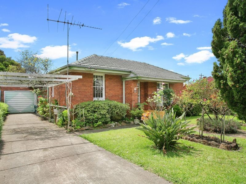 121 River Ave, Fairfield East NSW 2165