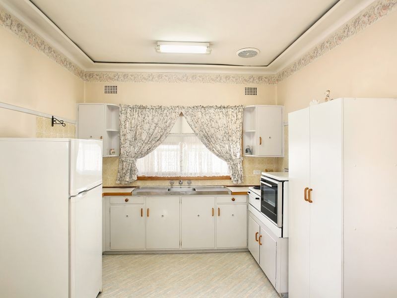 26 Marks St, Chester Hill NSW 2162