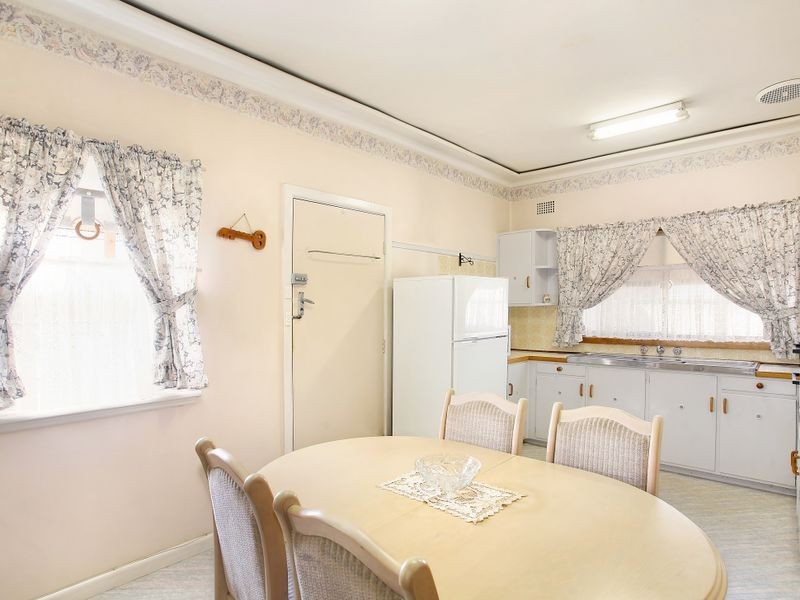 26 Marks St, Chester Hill NSW 2162