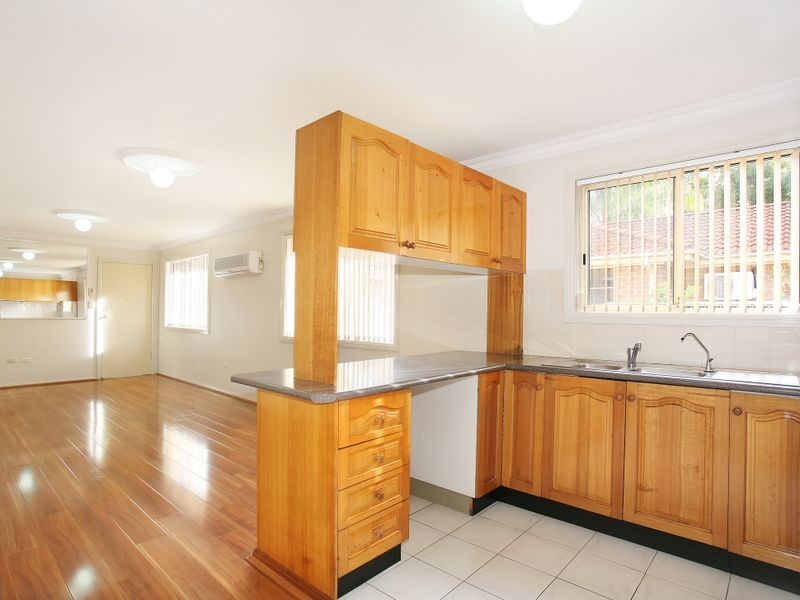 2/22 McClelland St, Chester Hill NSW 2162