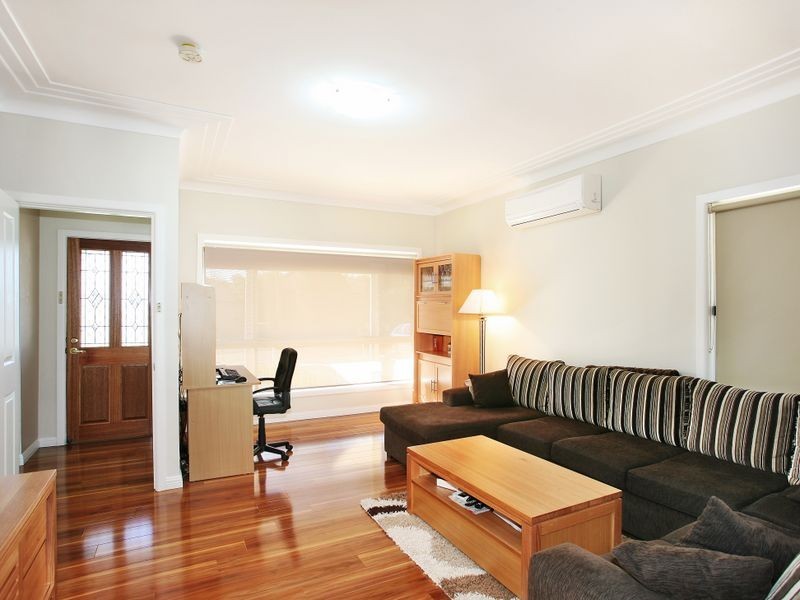 15 Alpha St, Chester Hill NSW 2162