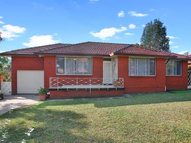 9 Forshaw Ave, Chester Hill NSW 2162