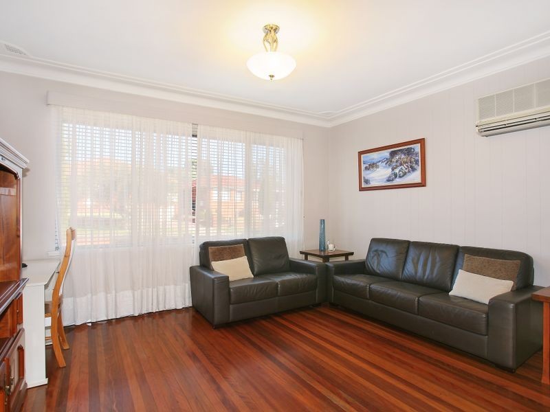 9 Forshaw Ave, Chester Hill NSW 2162