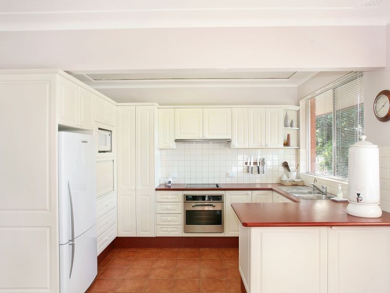 9 Forshaw Ave, Chester Hill NSW 2162