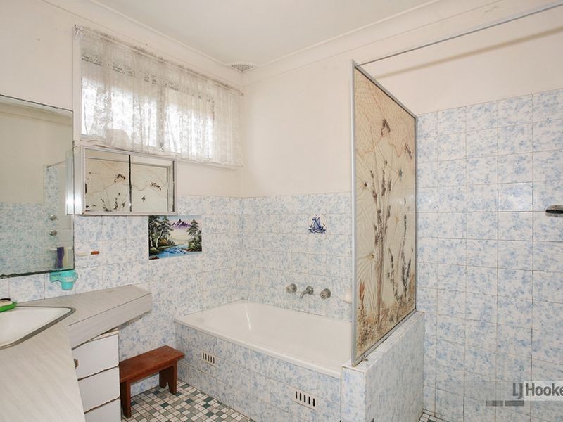 43 Carey St, Bass Hill NSW 2197