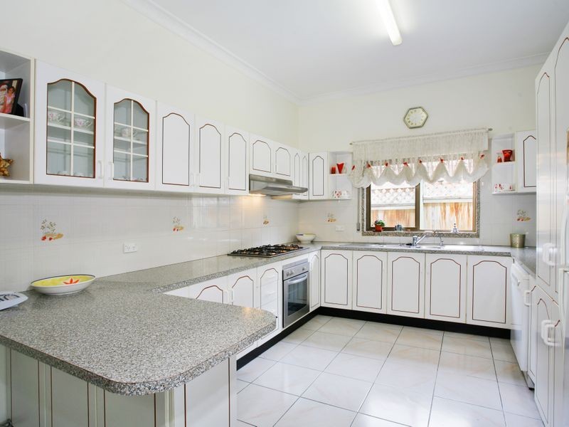 20 Leigh Ave, Concord NSW 2137