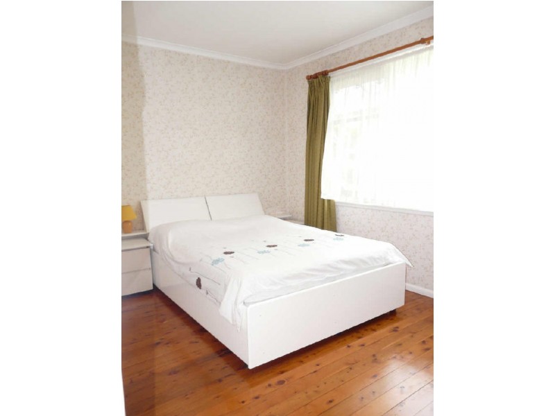 63 View St, Sefton NSW 2162