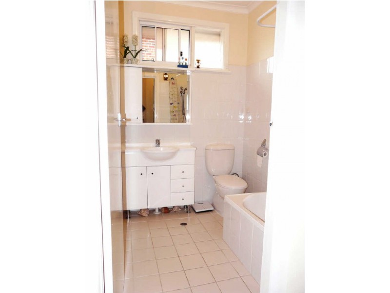 63 View St, Sefton NSW 2162