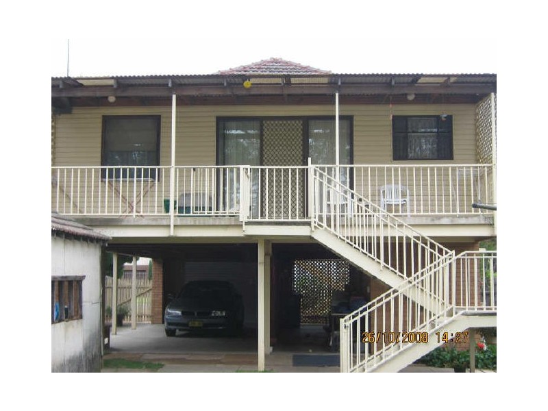50 Waterside Crescent, Carramar NSW 2163
