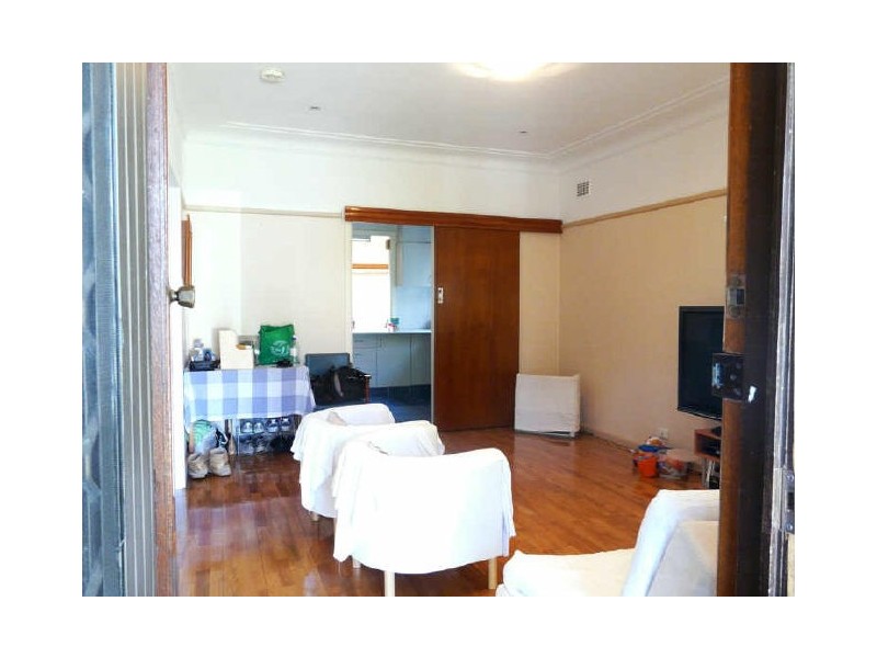 52 Miowera Rd, Chester Hill NSW 2162